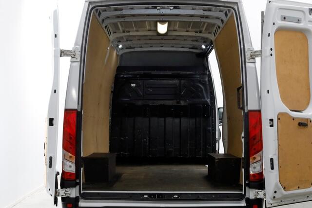 Iveco DAILY 35S14 136pk E6 L2H2 Airco/Imperiaal/Trekgewicht 3500kg 08-2018