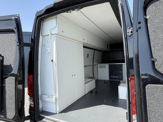 Iveco DAILY 35C21 3.0 210 PK AUTOMAAT L3H2 N1 / MOTORSPORT INRICHTING / LUIFEL / LUCHTCOMPRESSOR / DUBBEL LUCHT / 3-ZITS