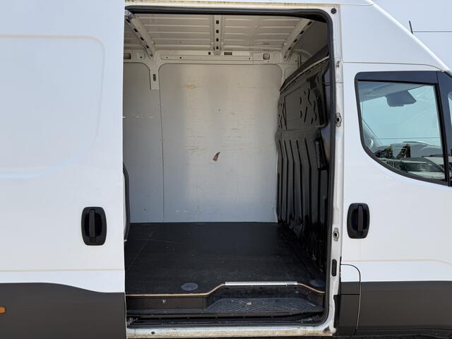 Iveco DAILY 35S18 3.0 Automaat L4H2 LED Climate Control Cruise Control Camera