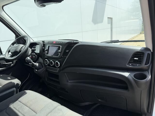 Iveco DAILY 35C16 3.0 Laadklep Zijdeur Climate control Cruise control Bakwagen Meubelbak Koffer