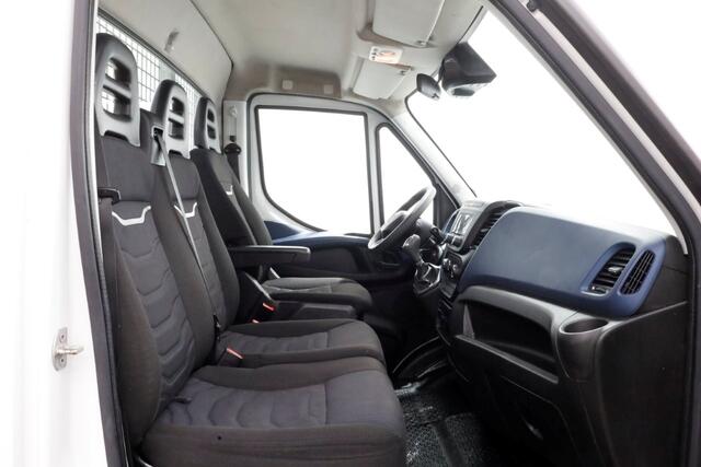 Iveco DAILY 40C18 3.0 180pk HiMatic Automaat XXL Open Laadbak L459cm Trekhaak 3500kg 03-2021