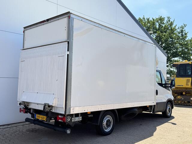Iveco DAILY 35C16 2.3 Automaat Laadklep Climate control Bakwagen Meubelbak Koffer