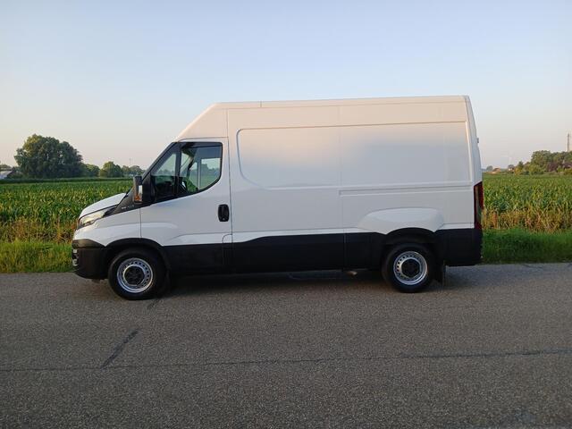 Iveco DAILY 35S14V 2.3 (140PK) L2 H2 + Trekhaak