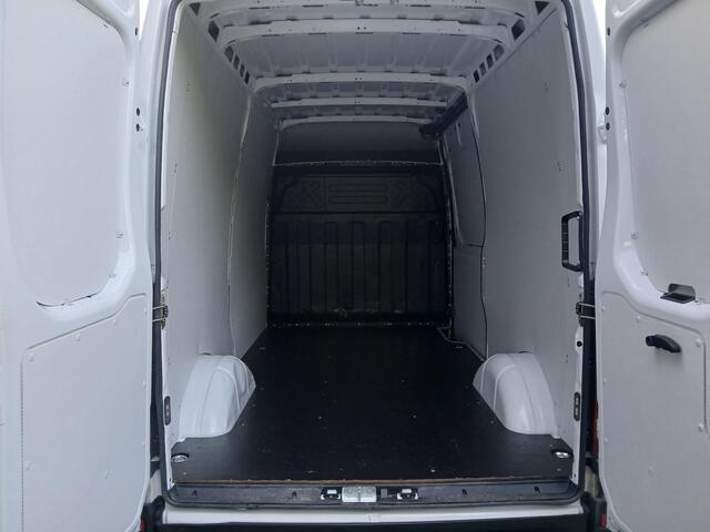 Iveco DAILY 35S14V 2.3 (140PK) L2 H2 + Trekhaak