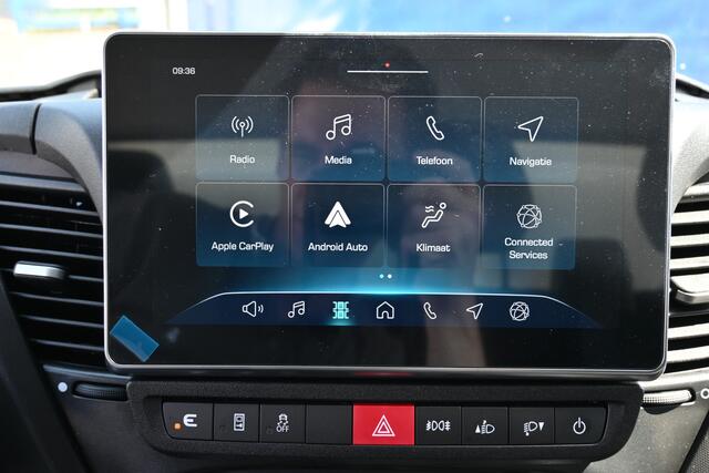 Iveco DAILY 35S18 3.0 180 pk Hi-Matic Bakwagen ACC, Geveerde stoel, Apple Carplay/Android Auto