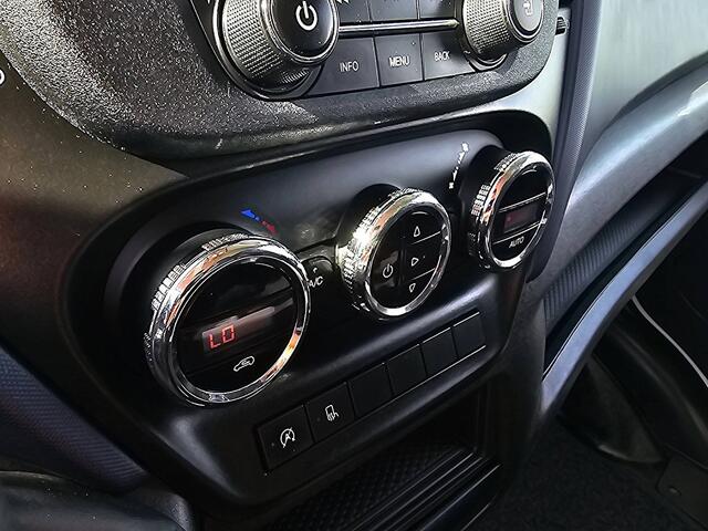 Iveco DAILY 35S14 L2H2 Automaat Euro6 3.5T-Trekhaak 3-Zits Airco/ECC Standkachel 3-Zits Stoelverwarming