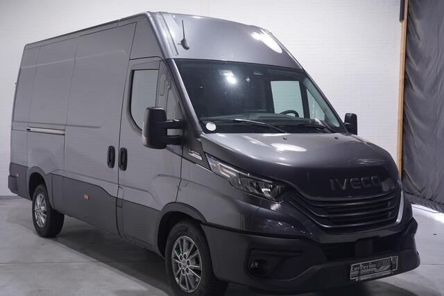 Iveco DAILY 35S21 210 pk Aut. L2H2 Nieuw Ex. BPM Navi, Camera Laadruimte Pakket, LED Koplampen, Trekhaak 3.500 kg, 3-Zits