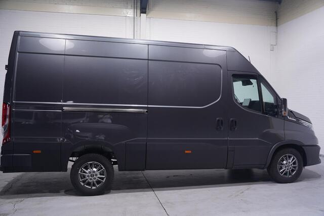 Iveco DAILY 35S21 210 pk Aut. L2H2 Nieuw Ex. BPM Navi, Camera Laadruimte Pakket, LED Koplampen, Trekhaak 3.500 kg, 3-Zits