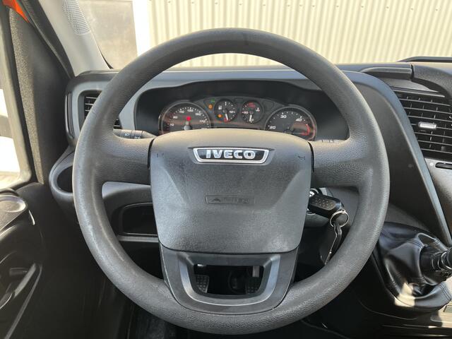 Iveco DAILY 35C14 2.3 375 Laadklep 500kg Trekhaak 3500kg trekgewicht Airco 2-Persoons Open laadbak Pick-up P-up Bakwagen Telefoonverbinding 1e eigenaar Euro 6 Bpm vrij !!!