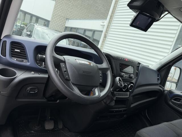 Iveco DAILY 35S14 2.3 himatic automaat / euro 6 / bpm vrij / geen tol plicht ! / lease vanaf ¤ 424 / bakwagen met laadklep / climate control / zijdeur / 410 cm L x 210 cm B x 200 cm H