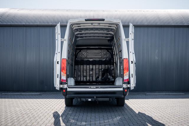 Iveco DAILY 35S14V 2.3 L2H2 | Automaat | 1e Eigenaar | Euro 6 | Cruise | Climate | Trekhaak