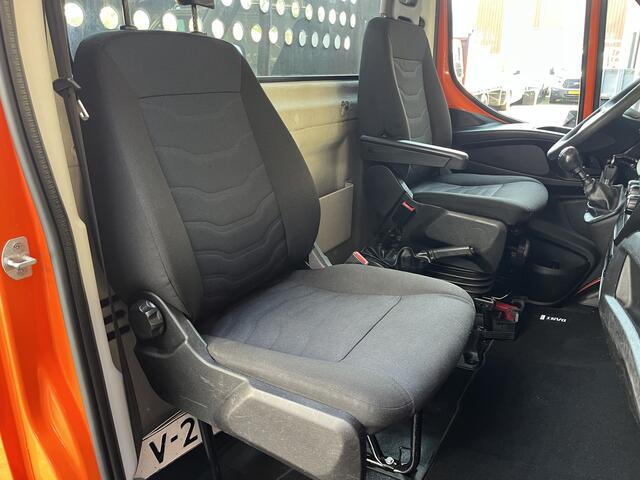 Iveco DAILY 35C14 2.3 375 Laadklep 500kg Trekhaak 3500kg trekgewicht Airco 2-Persoons Open laadbak Pick-up P-up Bakwagen Telefoonverbinding 1e eigenaar Euro 6 Bpm vrij !!!
