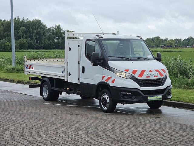 Iveco DAILY 35C14V kipper, kist, airco, trekhaak, 162 dkm.