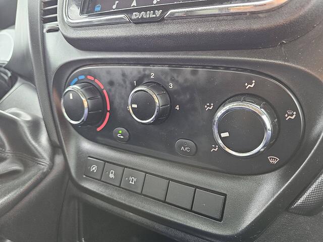 Iveco DAILY 35C14V kipper, kist, airco, trekhaak, 162 dkm.