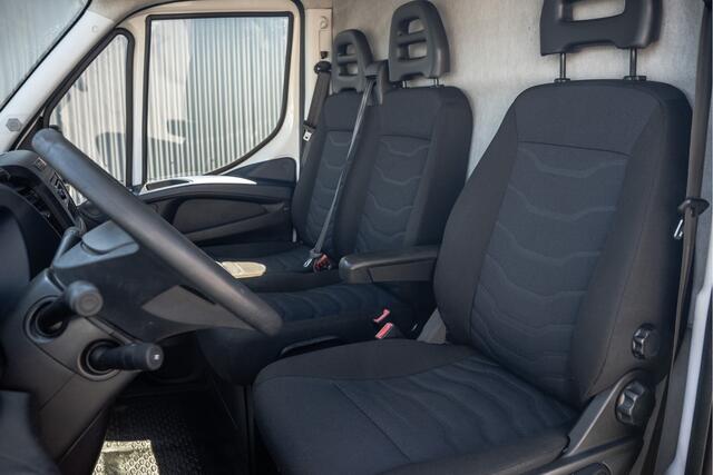 Iveco DAILY 35C14 | L2H2 | Automaat | Trekhaak 3.5T | Elektr. Airco | Camera | Cruise