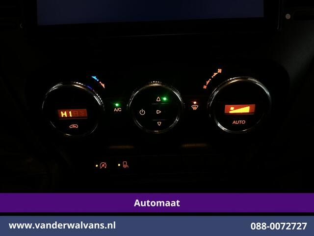 Iveco DAILY 35S16V 157pk Automaat 3500kg Trekhaak L2H1 Euro6 Airco | Camera | Navigatie | LM Velgen Cruisecontrol, Bijrijdersbank