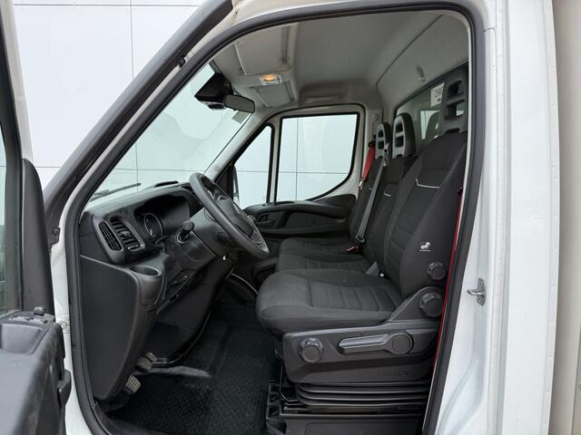 Iveco DAILY 35C16 3.0 160PK Laadklep Zijdeur Camera Climate Control Bluetooth Bakwagen Meubelbak Koffer