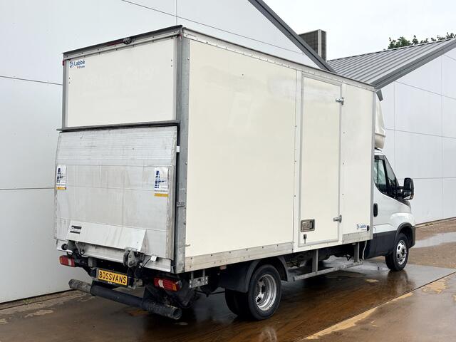 Iveco DAILY 35C16 3.0 160PK Laadklep Zijdeur Camera Climate Control Bluetooth Bakwagen Meubelbak Koffer