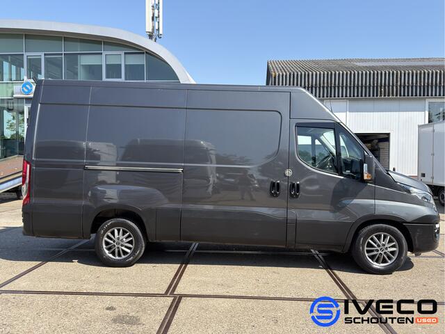 Iveco DAILY 35S16V HA8 2.3L 160pk L3H2 W3520L | Automaat | Climate Control | Camera | Trekhaak |