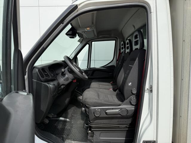 Iveco DAILY 35C16 3.0 160PK Bakwagen Laadklep Zijdeur Camera Climate Control Bluetooth Luchtgeveerde stoel Meubelbak Koffer