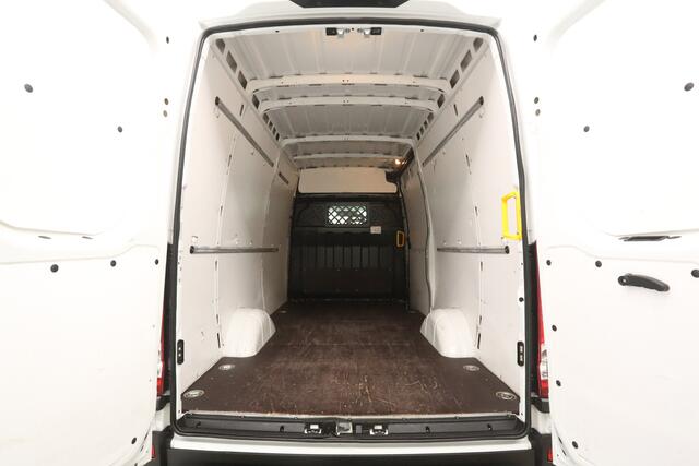 Iveco DAILY 2.3 160PK L2H2 | 3500KG Trekgew. | Trekhaak | Clima | 3 Zits | Parkeersens.
