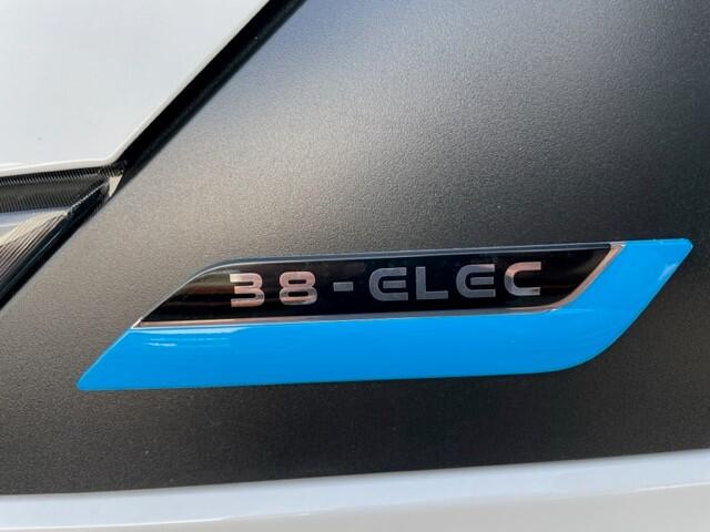 Iveco DAILY Iveco Electric 38S14E 74 kW open laadbak