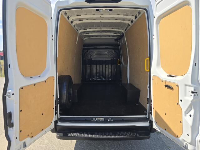 Iveco DAILY 35S14V 2.3 352L H2 - 140 Pk - Euro 6 - Airco - Cruise Control