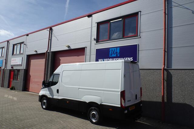 Iveco DAILY 35S16V 2.3 35 2h l 3 3 zits automaat nl auto !!!!!!!! 8 traps 3500 kg trekhaak gewicht