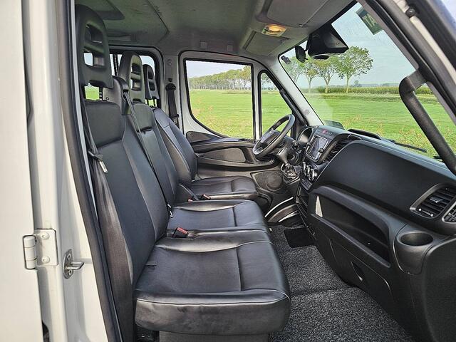 Iveco DAILY 35C14V 2.3 352 Dubbele cabine, Airco, Carplay, Climate control, Automaat, 3.5T-Trekhaak, Euro6, BPM-Vrij
