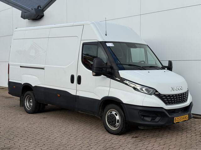 Iveco DAILY 35C18 3.0 Automaat L2H2 Dubbellucht LED 3.5t Trekhaak Adaptieve Cruise Standkachel Climate Control Navigatie Camera