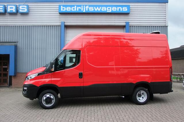 Iveco DAILY 35C14V 2.3 352 H3 L3 / Dubbel lucht/ 3500kg trekgewicht/ Nette auto!