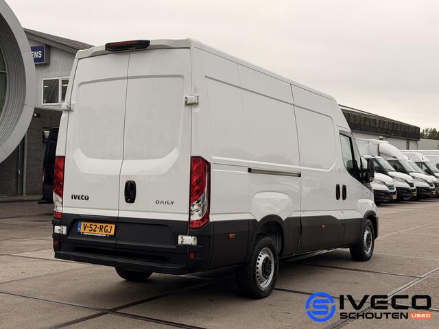 Iveco DAILY 35S18V A8 3.0L 180pk | L3H2 W3520L | Automaat | Cruise Control | Camera | AppleCarPlay |