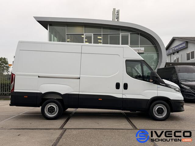 Iveco DAILY 35S18V A8 3.0L 180pk | L3H2 W3520L | Automaat | Cruise Control | Camera | AppleCarPlay |