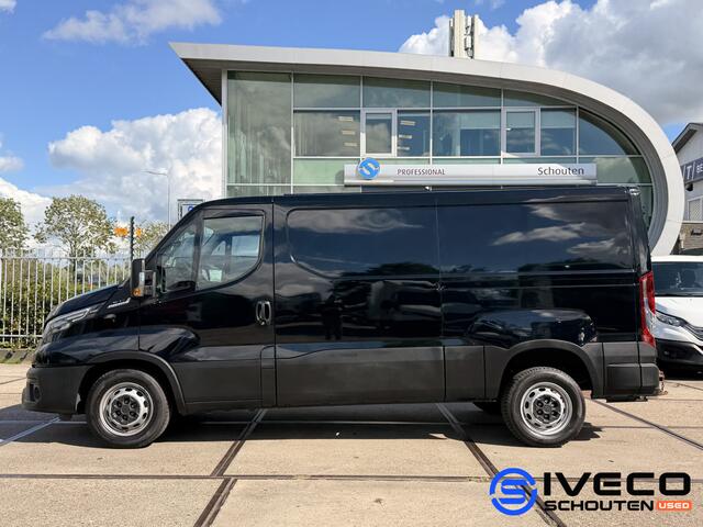 Iveco DAILY 35S21V A8 3.0L 210pk | L2H1 W3520 | Automaat | Adaptive Cruise Control | Camera | Apple Car Play | Trekhaak