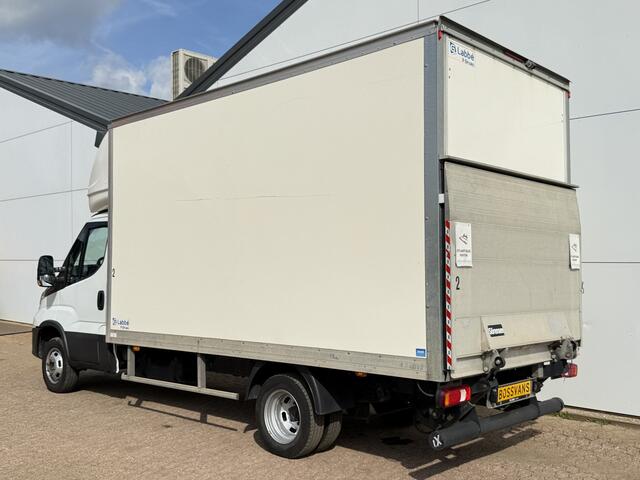 Iveco DAILY 35C16 3.0 160PK Bakwagen Laadklep Zijdeur Camera Climate Control Bluetooth Luchtgeveerde stoel Meubelbak Koffer