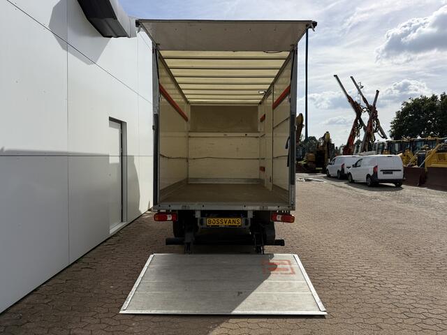 Iveco DAILY 35C16 3.0 160PK Bakwagen Laadklep Zijdeur Camera Climate Control Bluetooth Luchtgeveerde stoel Meubelbak Koffer