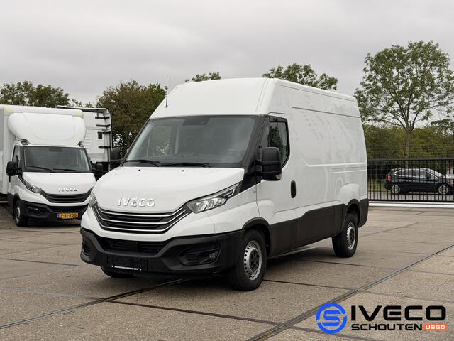 Iveco DAILY 35S18V A8 3.0L 180pk | L2H2 W3520 | Automaat | Cruise control | Camera | AppleCarPlay | Trekhaak