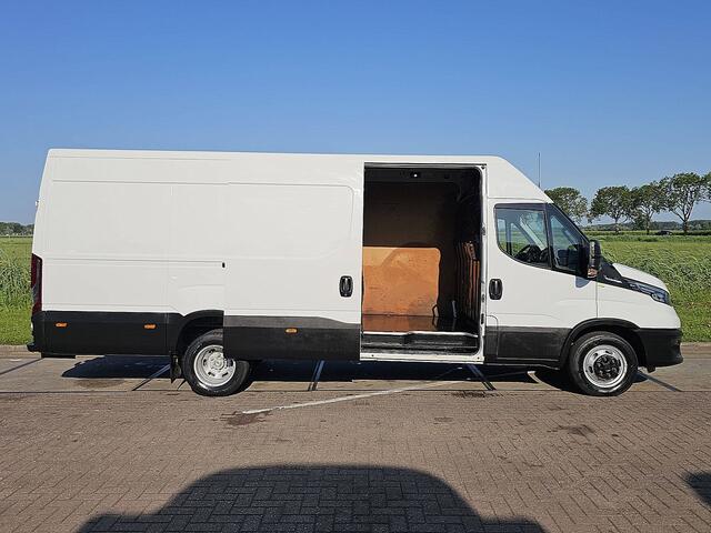 Iveco DAILY 35C18HV 3.0 410 L4H2 Cruise control, Airco, Pdc, Navi, Camera, Led, Climatecontrol, Trekhaak