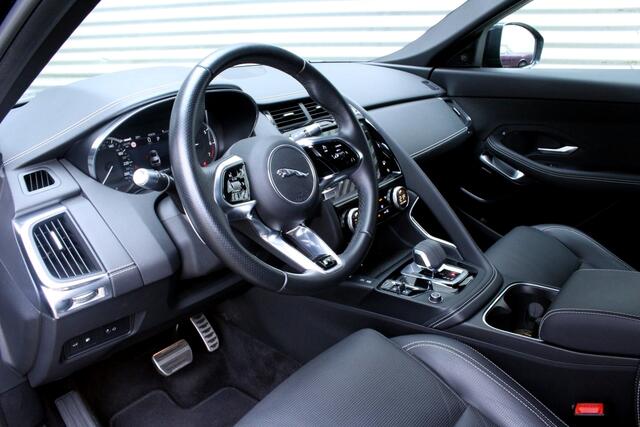 Jaguar E-Pace 1.5 P300e AWD R-Dynamic HSE MERIDIAN CARPLAY ACC '23