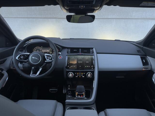 Jaguar E-Pace 1.5 P270e AWD R-Dynamic SE