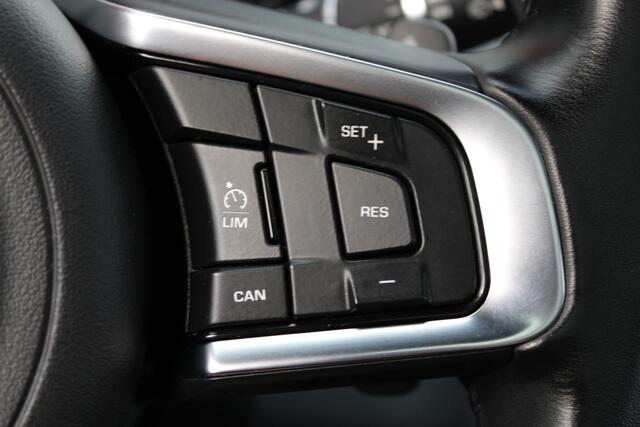 Jaguar E-Pace 2.0 P200 AWD R-Dynamic S