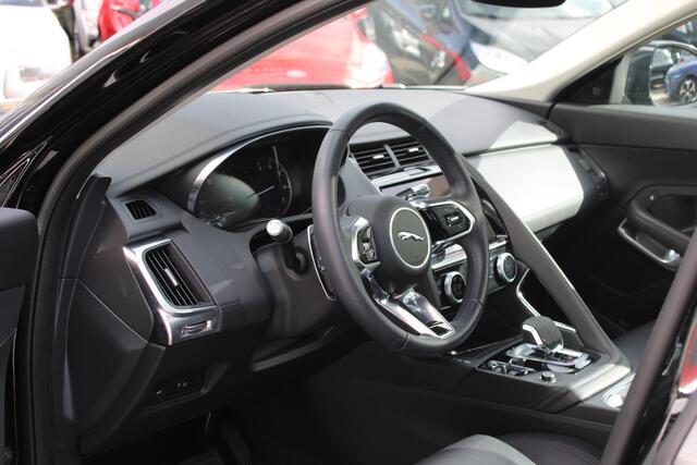 Jaguar E-Pace 1.5 P160 S Launch Edition//Pano//Camera!!