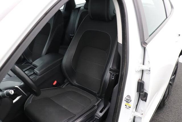 Jaguar F-PACE 2.0 R-Sport Portfolio AWD 20d Standkachel Camera Trekhaak