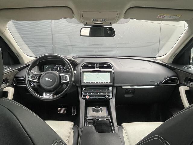 Jaguar F-PACE 2.0 Portfolio AWD 30t | Full Options