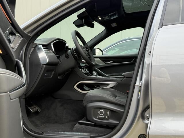 Jaguar F-PACE 2.0 P400e PHEV R-Dynamic SE