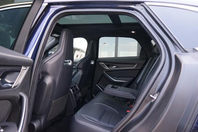 Jaguar F-PACE 2.0 P400e PHEV R-Dynamic HSE | Sportstoelen | Schuif/Kantel dak | Voorstoelen verwarmd / gekoeld |