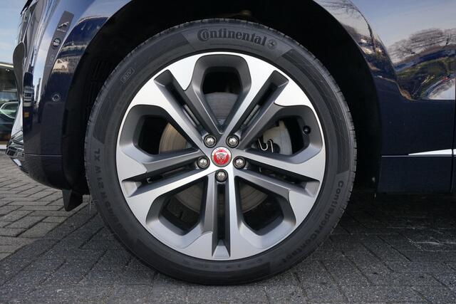 Jaguar F-PACE 2.0 P400e PHEV R-Dynamic HSE | Sportstoelen | Schuif/Kantel dak | Voorstoelen verwarmd / gekoeld |