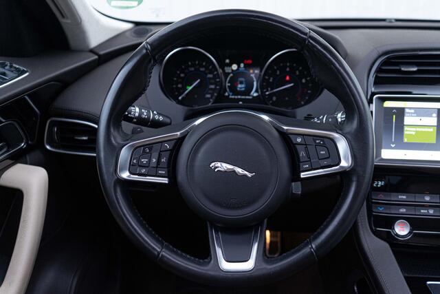 Jaguar F-PACE 2.0T AWD Portfolio ACC Pano Cam Stoelverw. Alcant. Hemel Apple Meridian Elek.trek