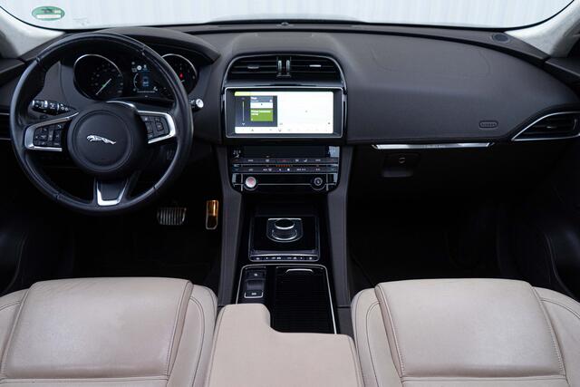 Jaguar F-PACE 2.0T AWD Portfolio ACC Pano Cam Stoelverw. Alcant. Hemel Apple Meridian Elek.trek