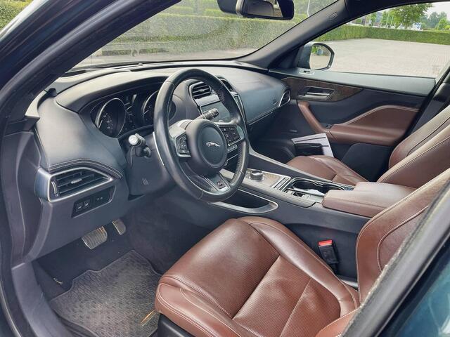 Jaguar F-PACE 3.0 S First Edition AWD | 35T V6 Supercharged Portfolio AWD 380pk | Meridian Sound | 19" LM | Adap Dynamics | Panodak | 1 eig | Volledig dealer onderhouden!